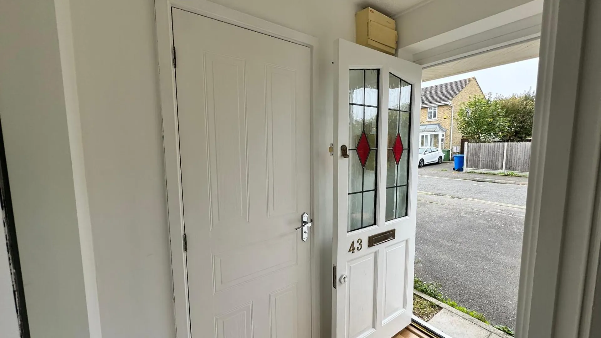 Апартаменты 3 Bed House With Parking And Garden Near Tower Bridge Лондон 0*,  Великобритания