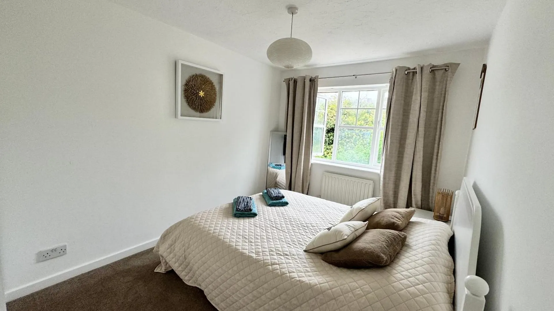 3 Bed House With Parking And Garden Near Tower Bridge Apartment London