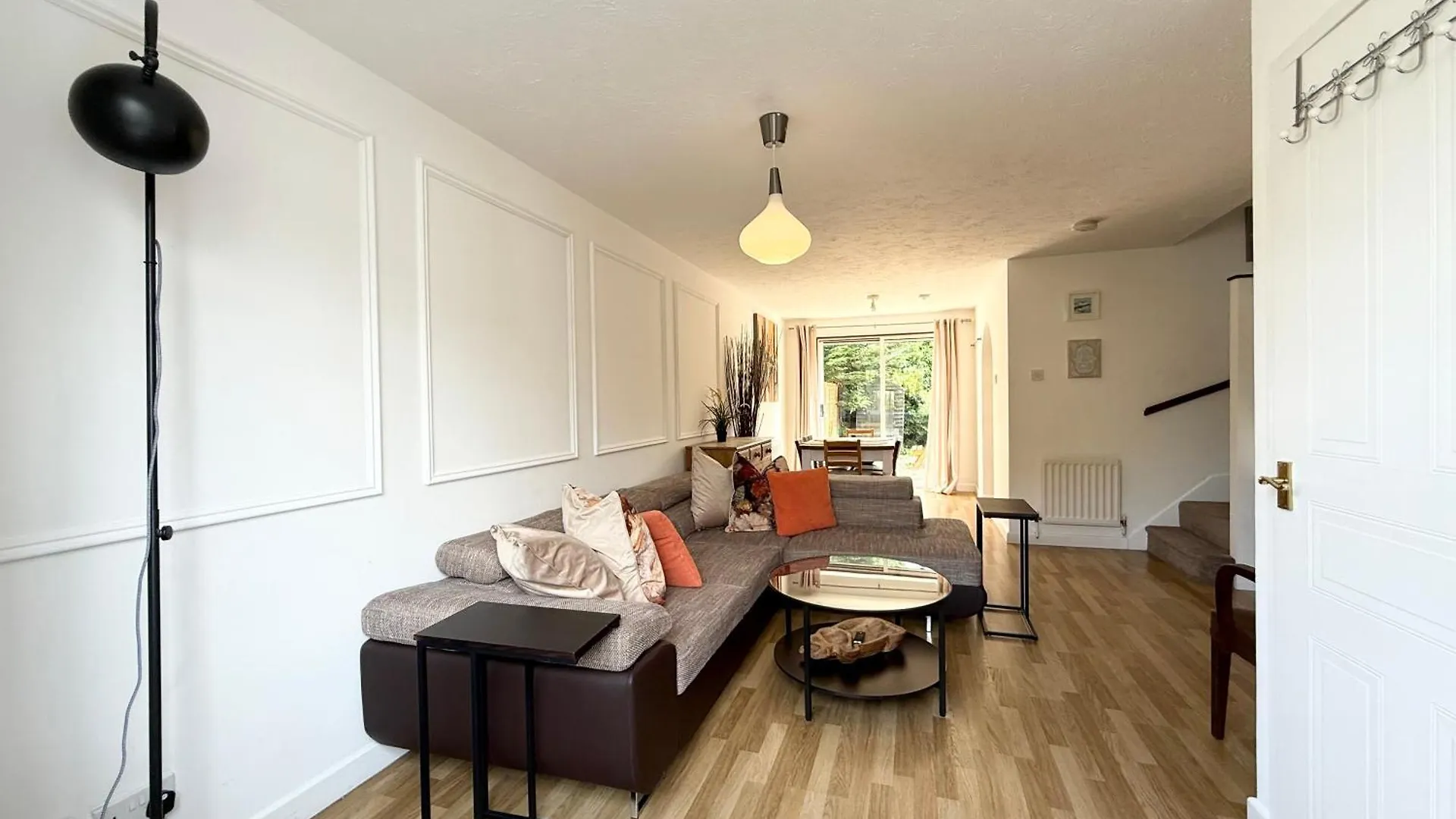 Апартаменты 3 Bed House With Parking And Garden Near Tower Bridge Лондон Великобритания